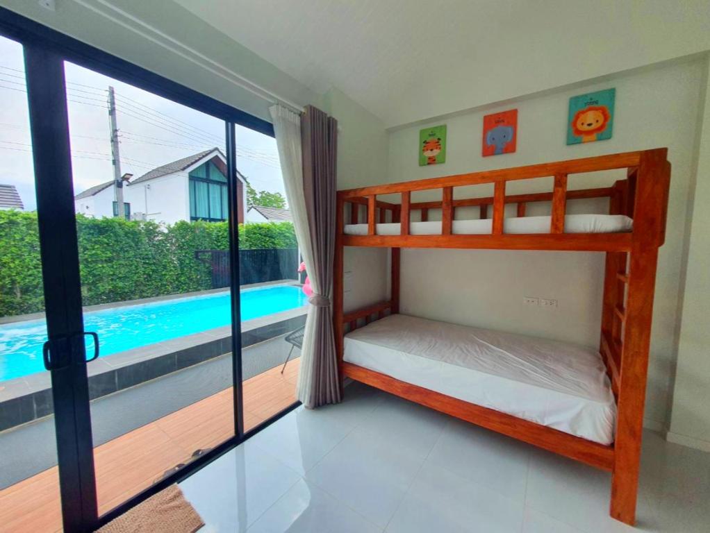 Postel nebo postele na pokoji v ubytování Starry Night Pool Villa Khaoyai
