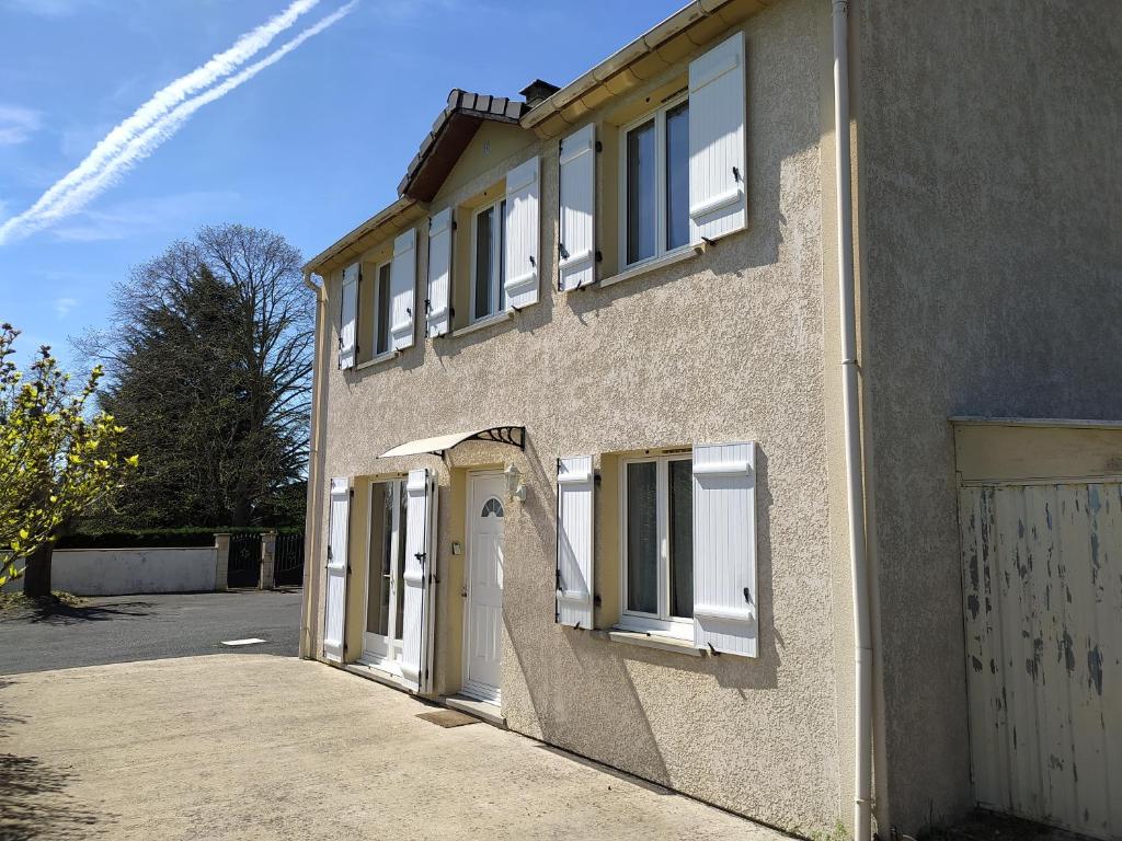La Tribu d'Asato-Beauval 5 ch grand jardin et parking privé - Housity