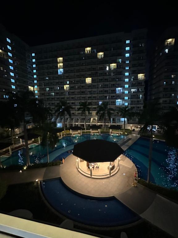 Bazén v ubytování Shell Residences Staycation nebo v jeho okolí