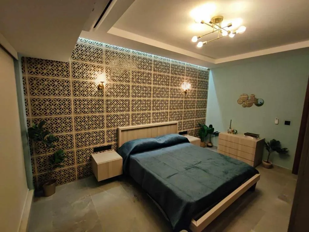 B8 Seaside Luxury Rooms with private bathroom - dining area shared