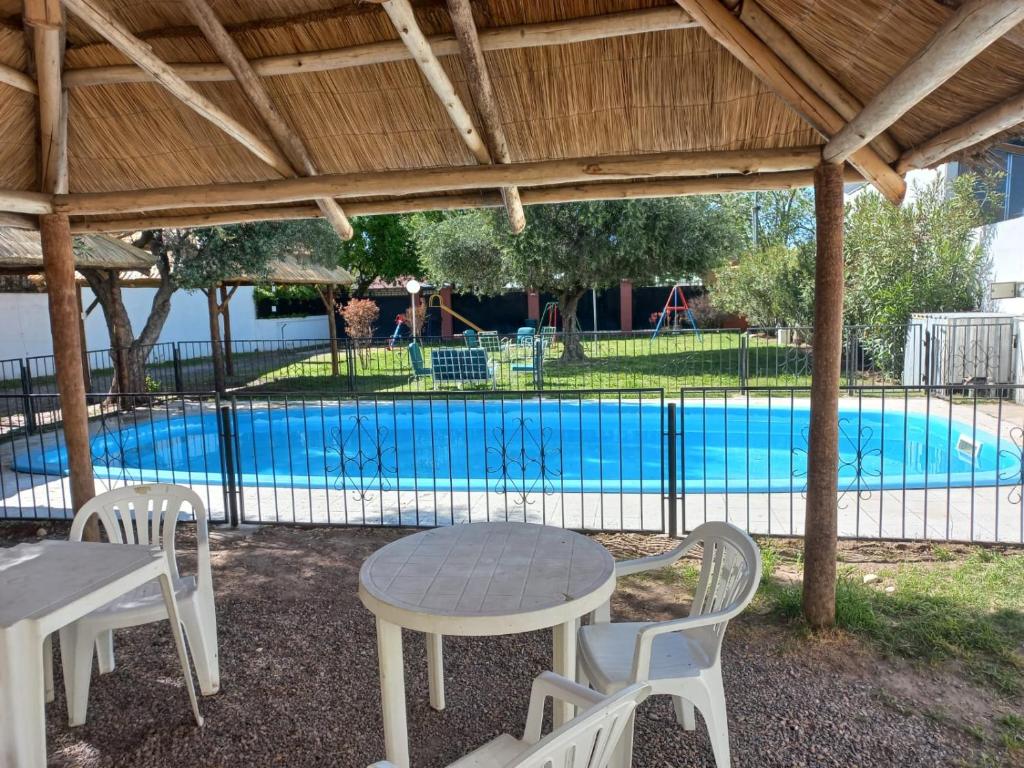 Bazén v ubytování Colorina Complejo Residencial II nebo v jeho okolí