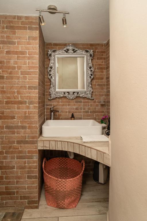 Koupelna v ubytování Maisonette Pylos