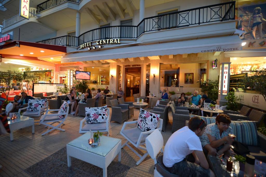 Restaurace v ubytování Central Hotel