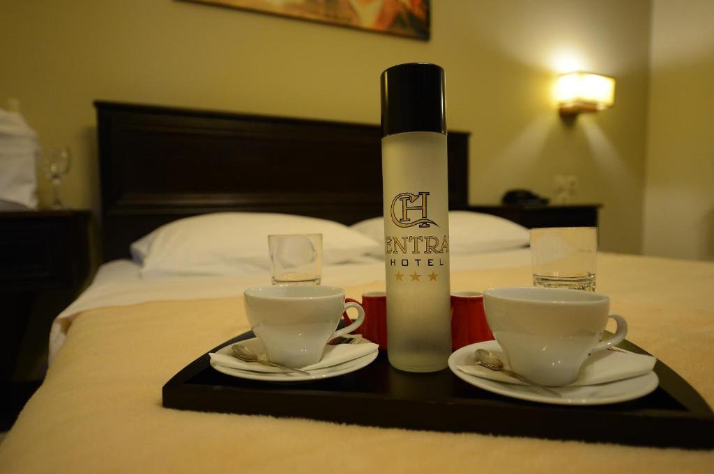 Postel nebo postele na pokoji v ubytování Central Hotel