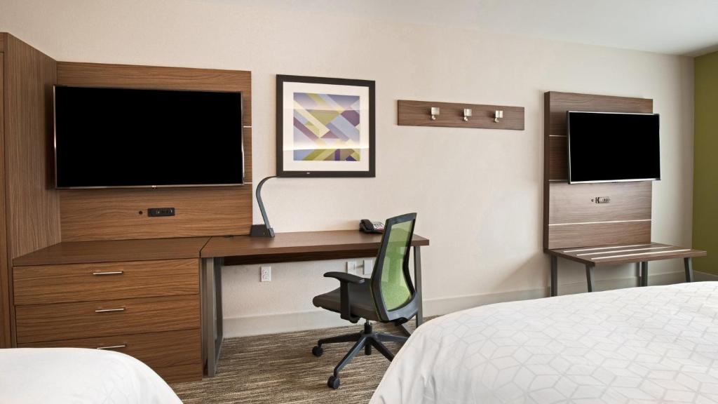 Holiday Inn Express & Suites Racine by IHG photo