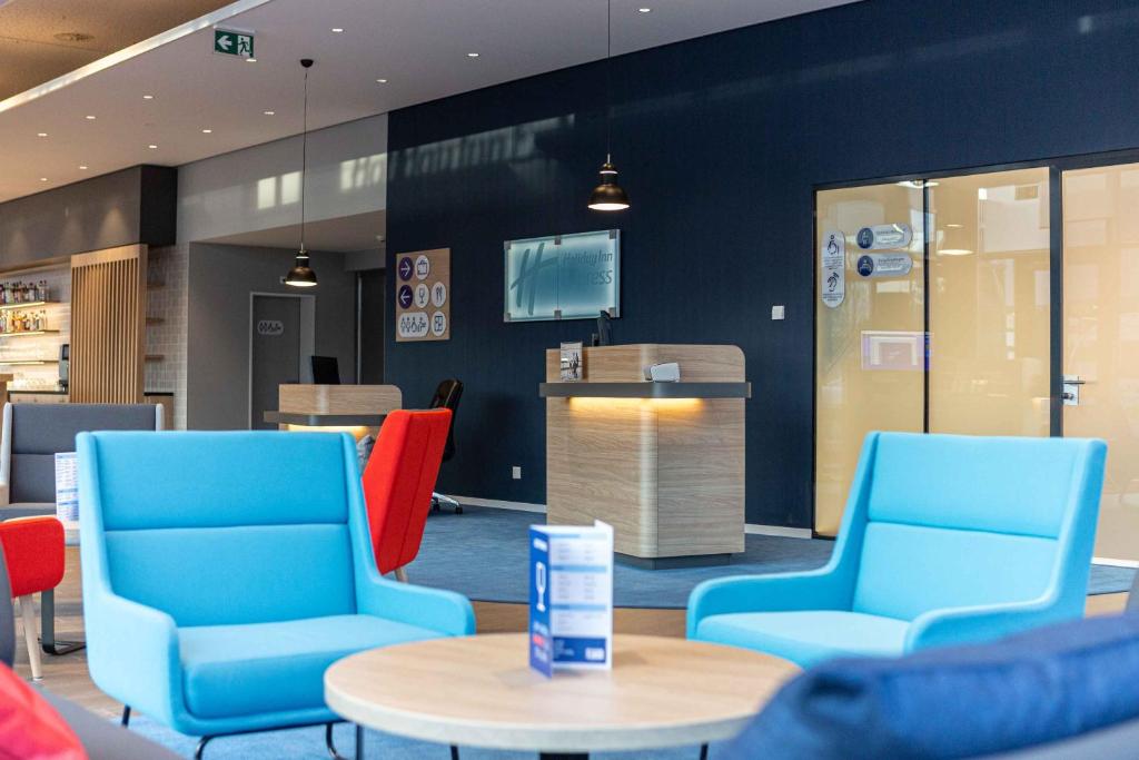 Posezení v ubytování Holiday Inn Express - Aarburg - Oftringen by IHG