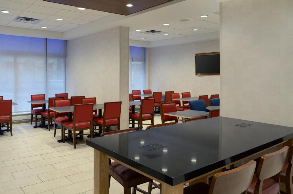 Holiday Inn Express Toronto Downtown by IHG - Resim 33