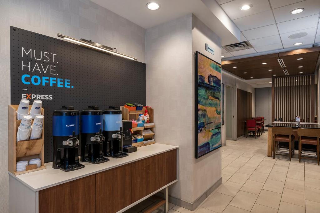 Holiday Inn Express Toronto Downtown by IHG - Resim 34