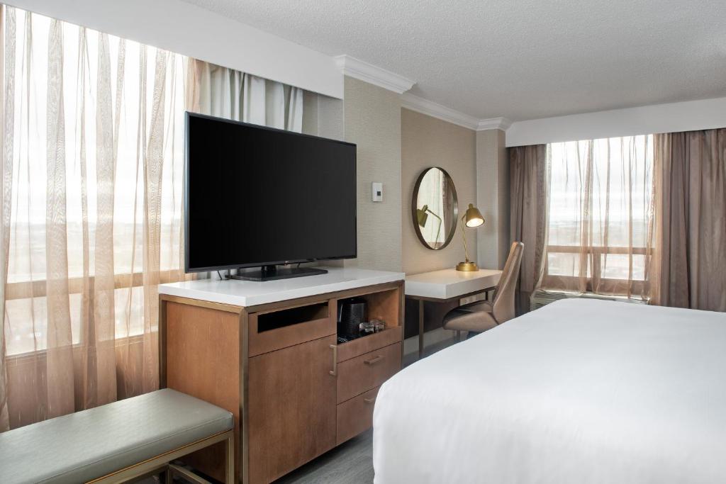 Crowne Plaza Toronto Airport by IHG - Resim 19