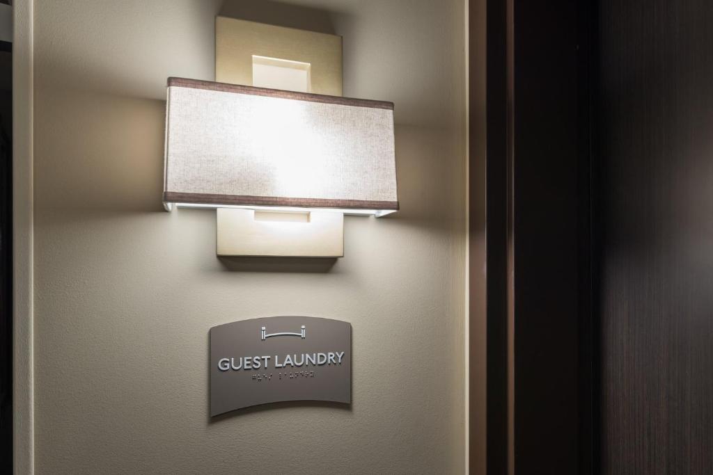 Staybridge Suites - Saskatoon - University by IHG - Resim 10