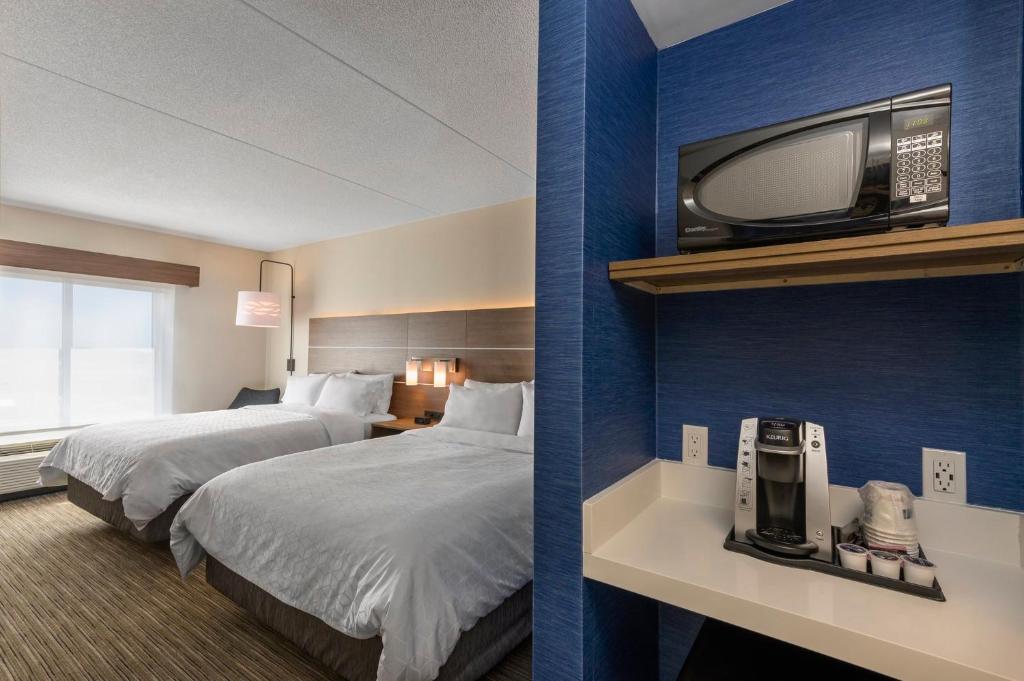 Holiday Inn Express Hotel & Suites North Bay by IHG photo