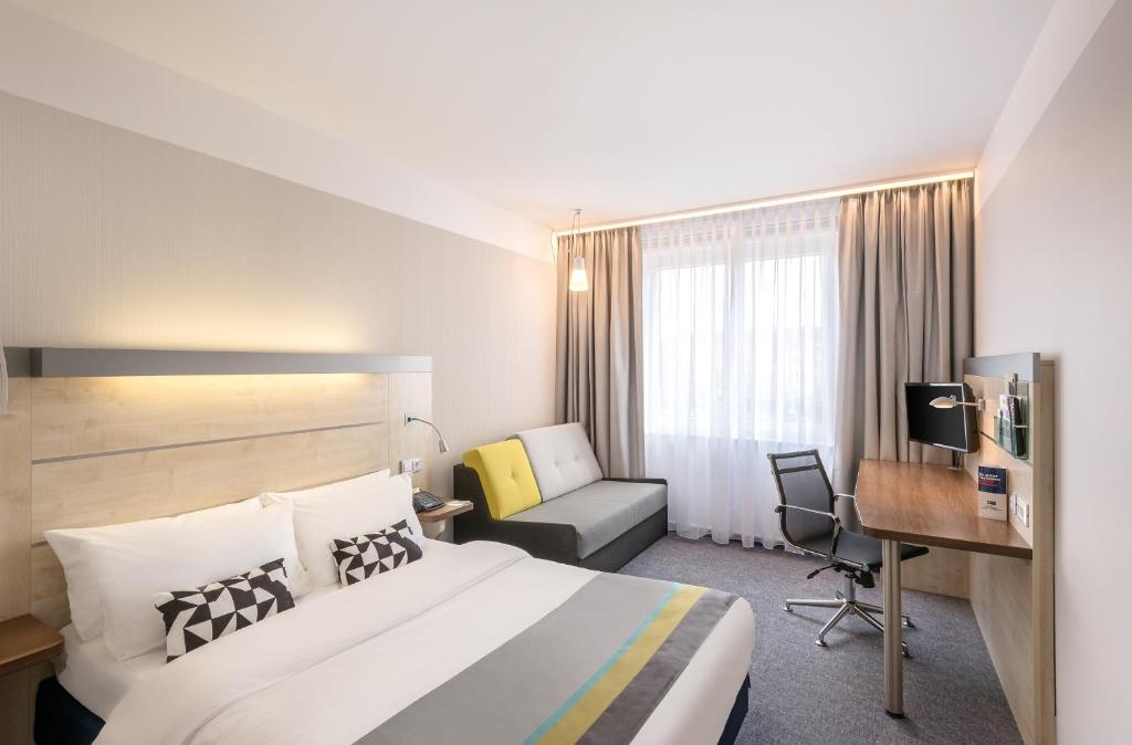 TV a/nebo společenská místnost v ubytování Holiday Inn Express Singen by IHG