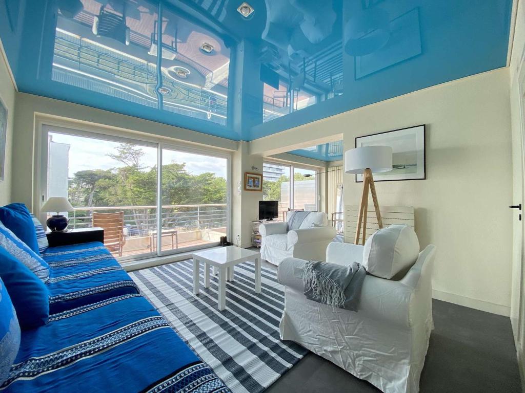 Photo de la galerie de l'établissement Appartement 4 personnes près de la plage à La Baule - FR-1-245-197, à La Baule