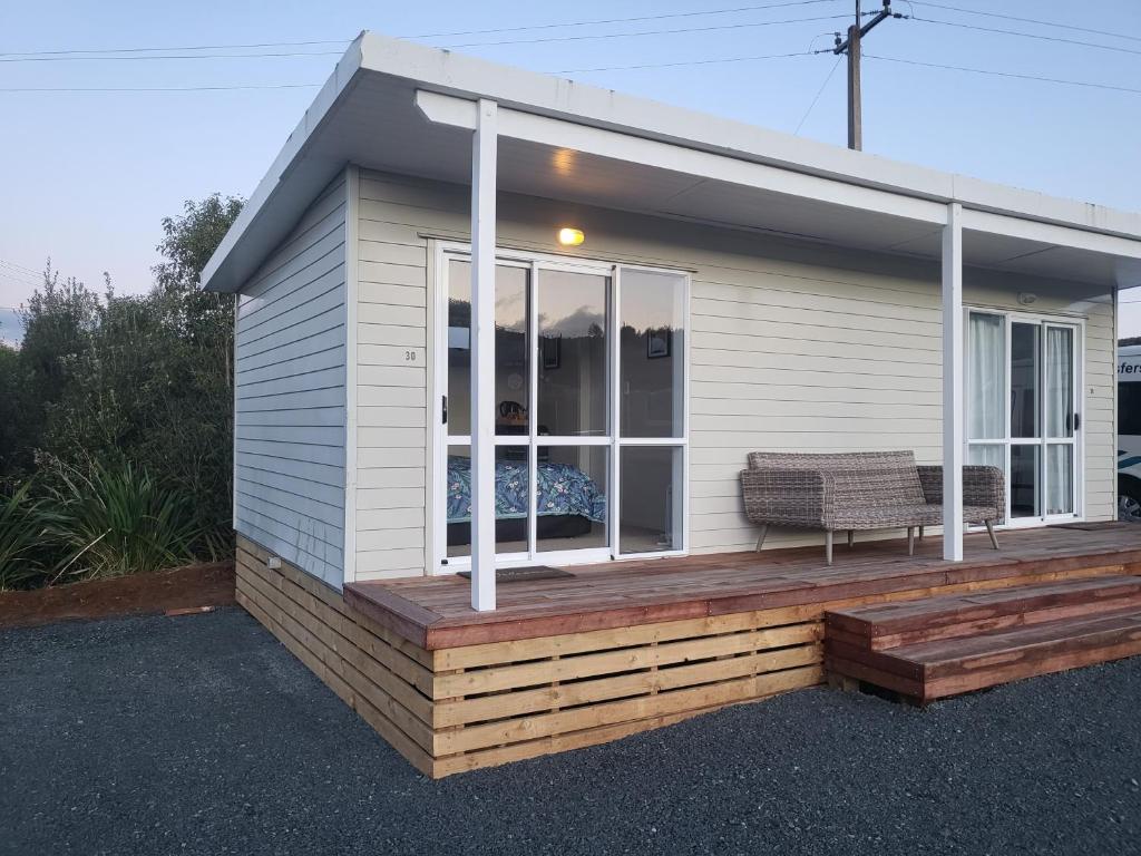 TradeStop Short-Term Accomodation - Resim 6