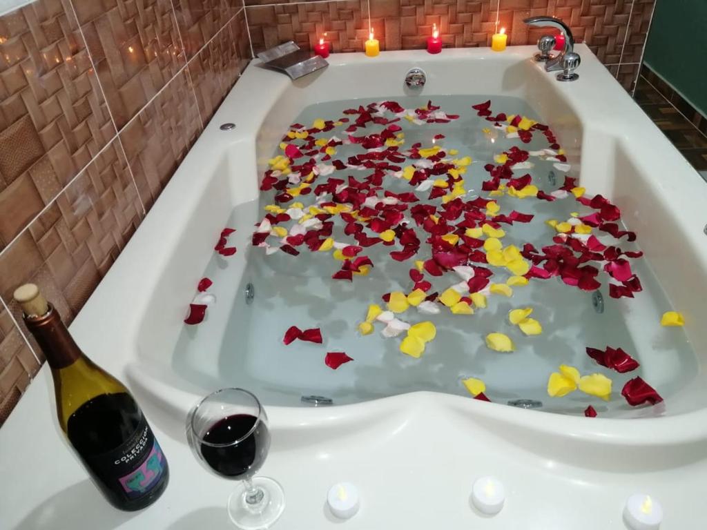 Nápoje v ubytování Hotel Incas Suite, con Aguas Termomedicinales