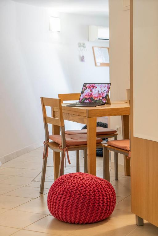 TV a/nebo společenská místnost v ubytování Apartments Lila