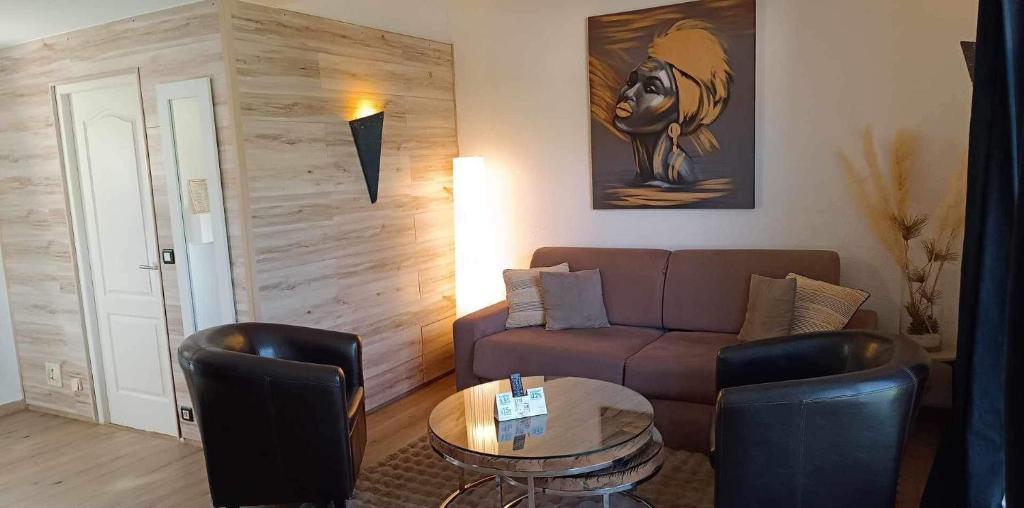Logis Hôtel & Spa Déjeunez Sous L'Arbre - Suite Sante Victoire