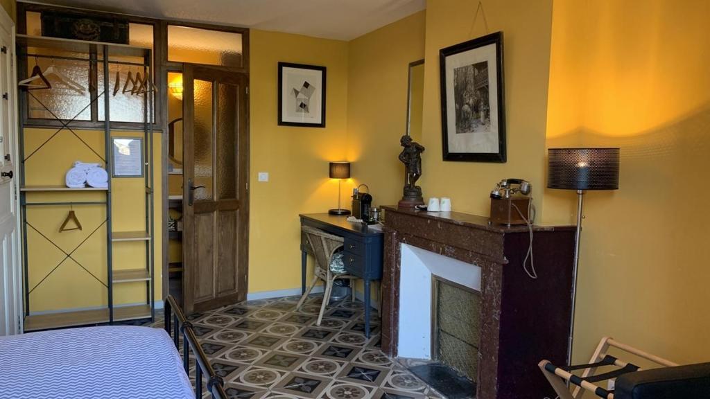 Postel nebo postele na pokoji v ubytování Chambre d'Hôtes Lo Componaïro