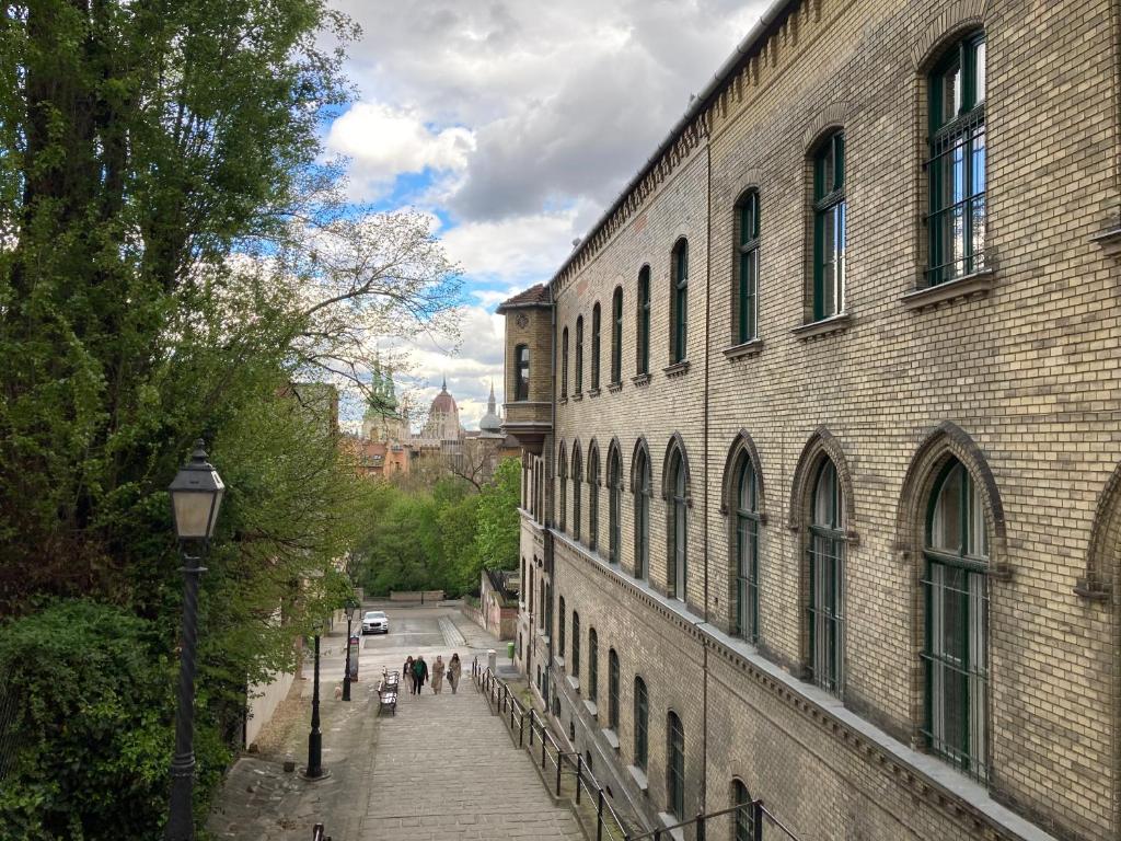 Oasis 1015 Budapest, Szabó Ilonka utca kép - 1