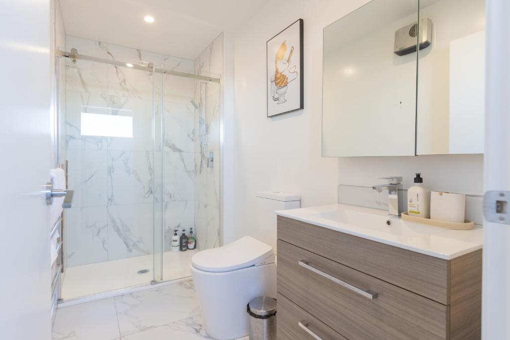 Luxury 1 Bed Apartment in CBD - Resim 3