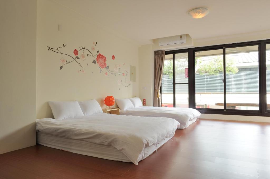 Sanyi Happiness B&B - Familiekamer Met Balkon (geen Huisdier Toegestaan)