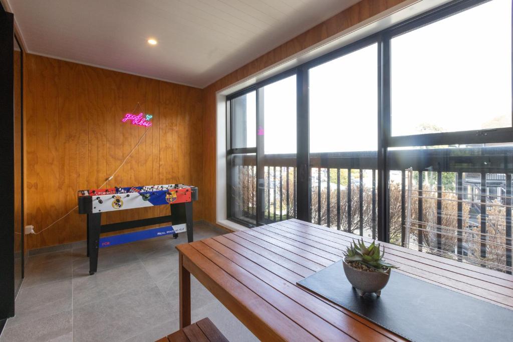 Luxury 1 Bed Apartment in CBD - Resim 6