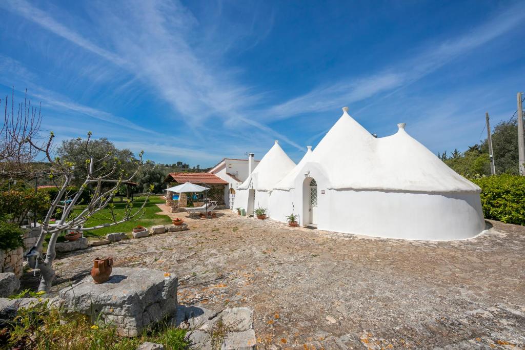 Zdjęcie z galerii obiektu La Casa Sulla Roccia Trulli Pool - Happy Rentals w mieście Monopoli