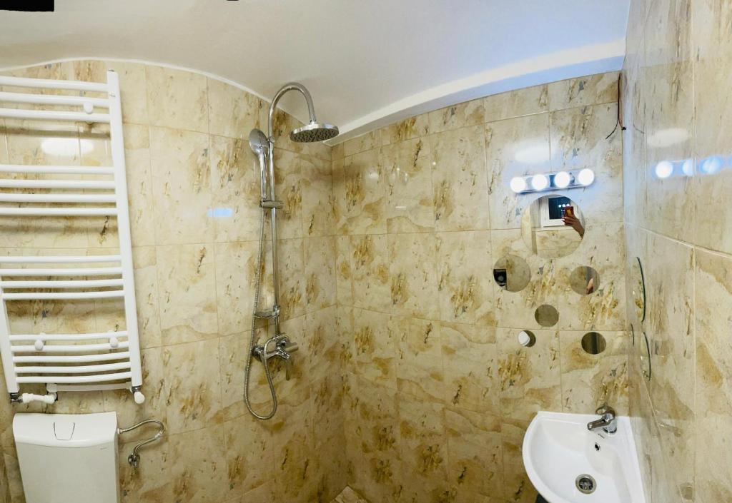 Et badeværelse på Cazare centrul vechi Sibiu