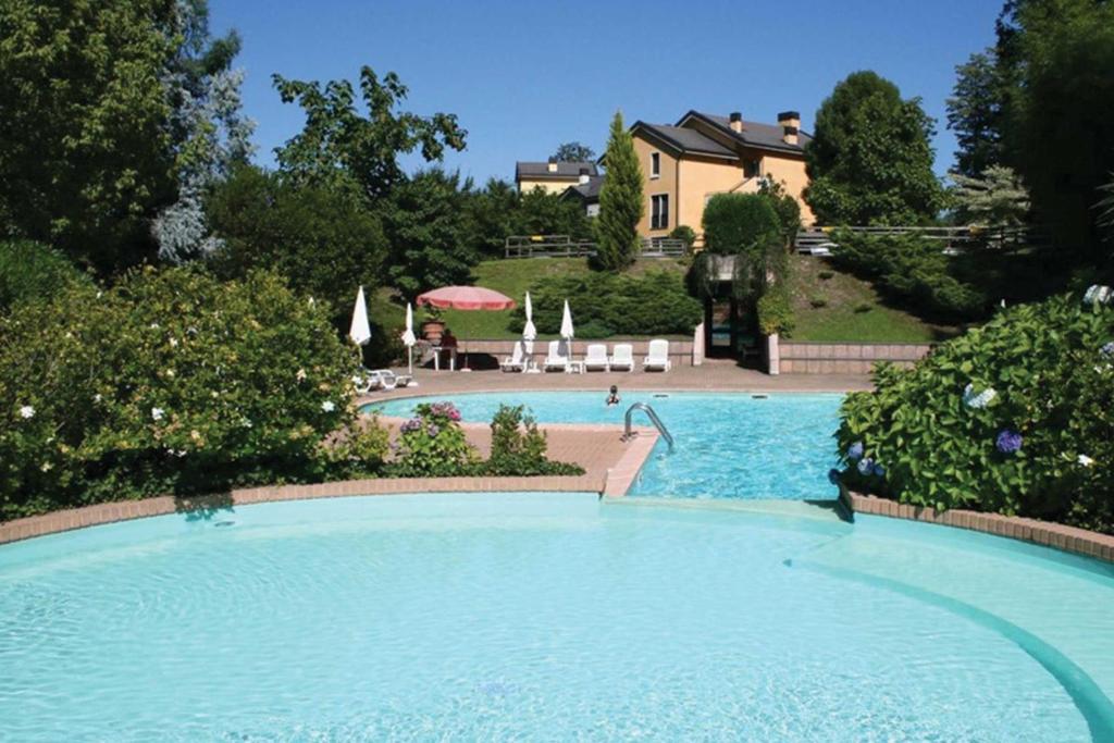 Bazén v ubytování Panorama Fantastico Apt Pool & Beach - Happy Rentals nebo v jeho okolí