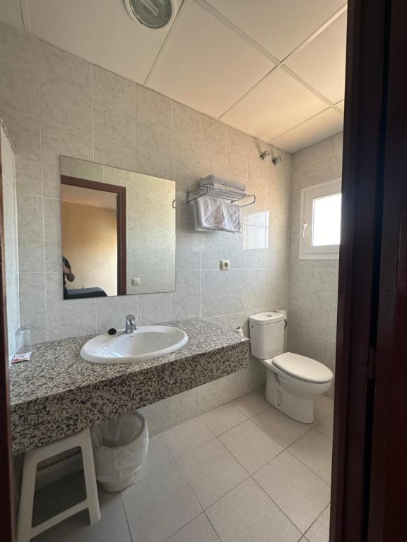 HOTEL MIRAMAR - Standard Double Or Twin Room