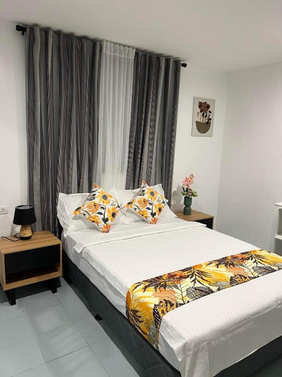 Postel nebo postele na pokoji v ubytování B & B Suite Room