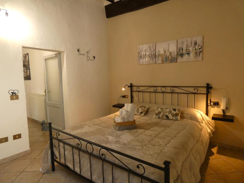 Postel nebo postele na pokoji v ubytování SCAPPO IN UMBRIA, CasaLina