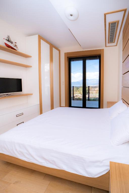 Postel nebo postele na pokoji v ubytování Villa Tivat Bay View