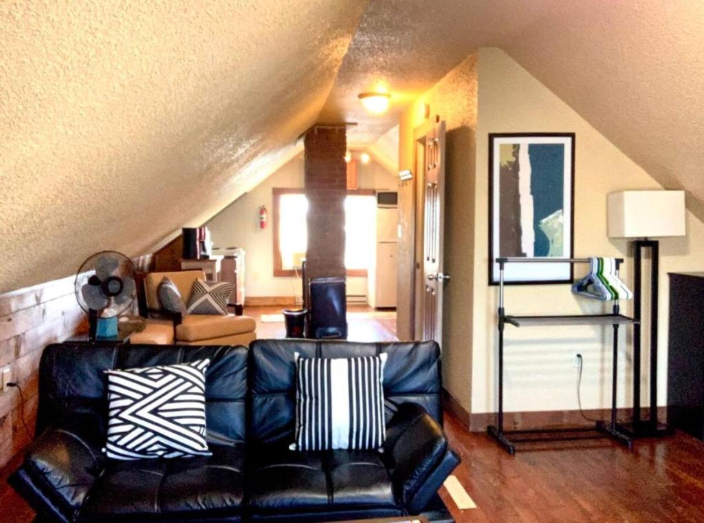 The House Hotels Thoreau Loft, Lakewood (updated prices 2024)