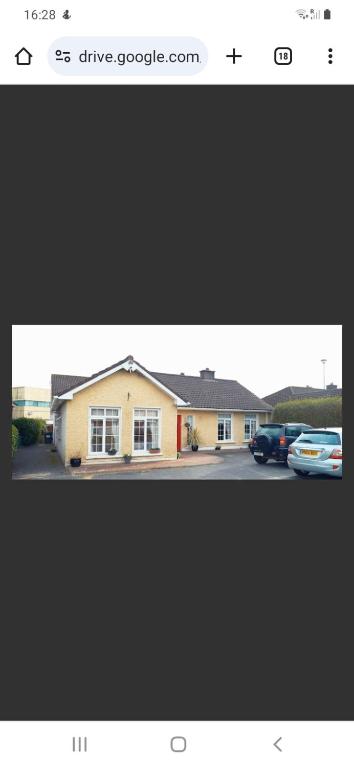 a screenshot of a picture of a house at Hazelbrook Guesthouse in Waterford