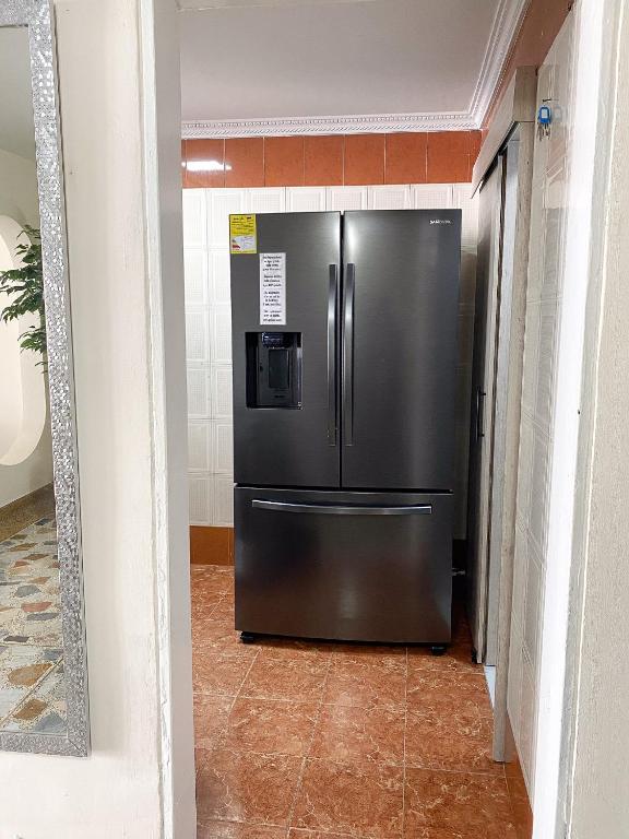 Fotografie z fotogalerie ubytování Casa con piscina privada en Cali, cerca a Cosmocentro v destinaci Cali