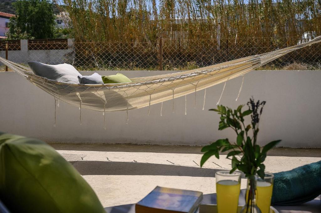 Balkón alebo terasa v ubytovaní Paximadia - beach front