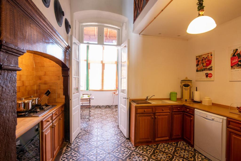 Kuchnia lub aneks kuchenny w obiekcie Calvocoressi Estate
