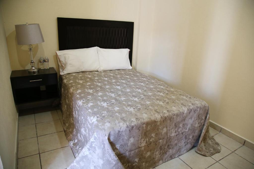 Hotel Plaza Bernal - 小双房间