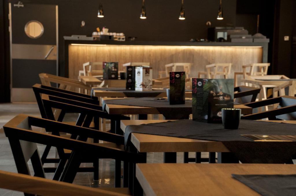 Restauracja lub miejsce do jedzenia w obiekcie Hotel Jakuszyce Sport & Spa