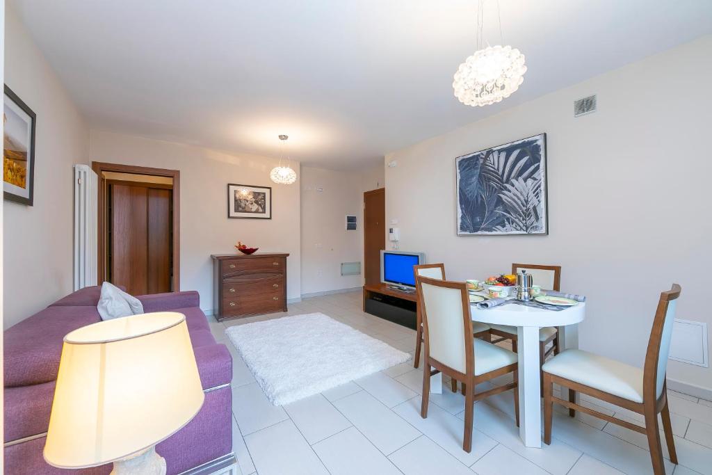Posedenie v ubytovaní Casa Margherita Few Minutes From Lake - Happy Rentals