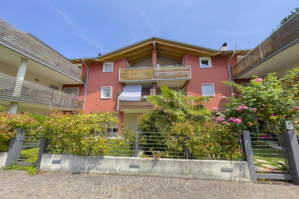 Budova, v ktorej sa apartmán nachádza
