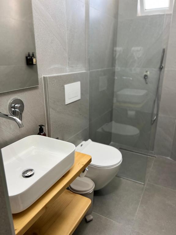 EMAAR Hotel Ksamil - BEACHFRONT , Newly Renovated - Standaard Tweepersoonskamer