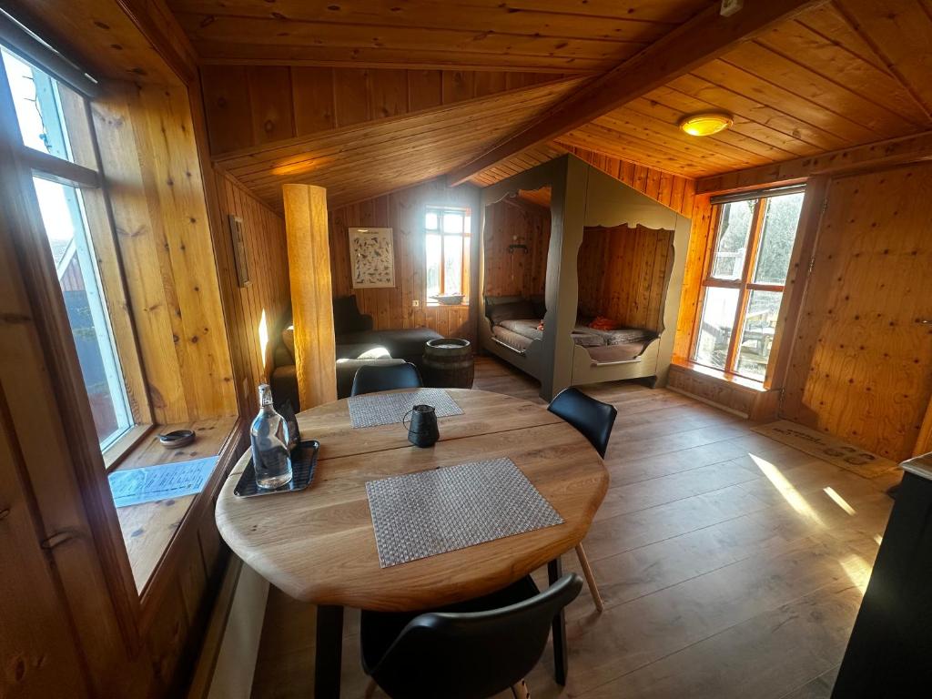 Χώρος καθιστικού στο Hengifosslodge Skáldahús