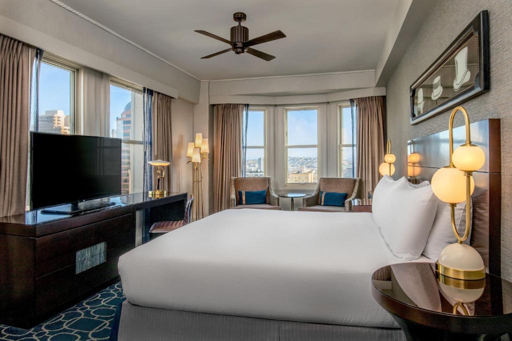 Hotel Adagio, Autograph Collection - Superior King Room