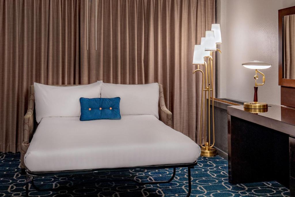Hotel Adagio, Autograph Collection photo