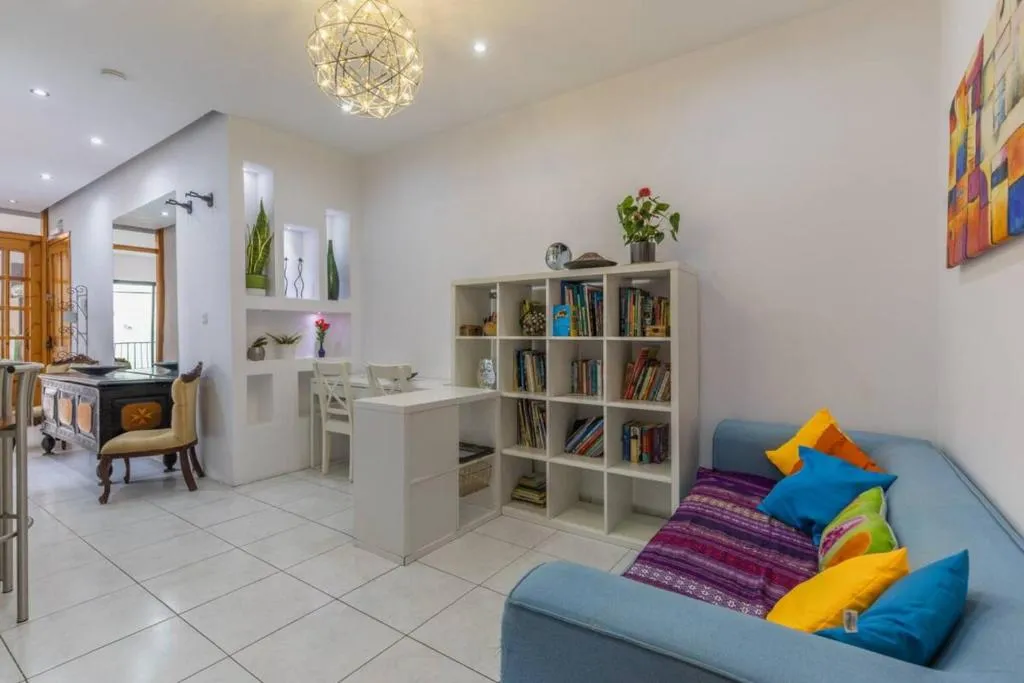 Home walking distance from the sea.