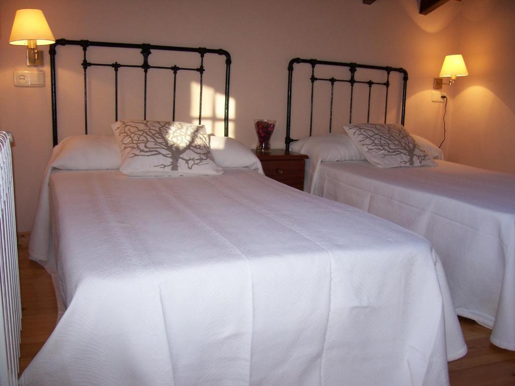 A bed or beds in a room at Casa Diego