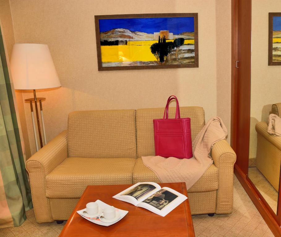 Posezení v ubytování LH Hotel Lloyd Roma