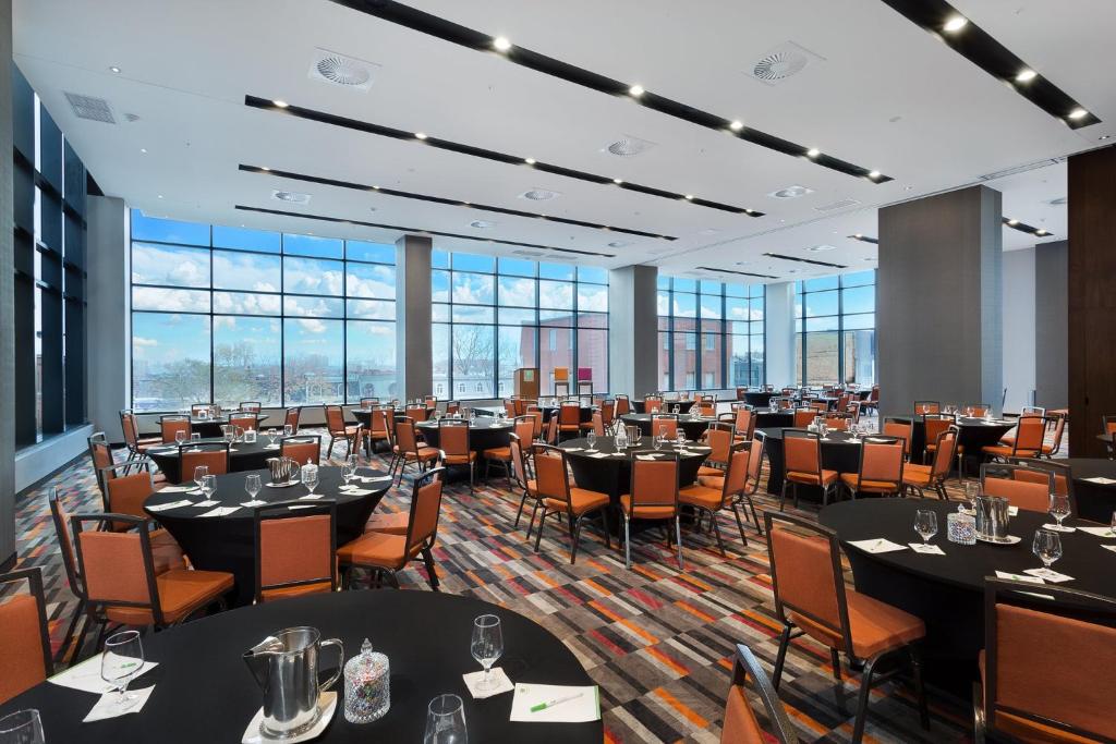 Holiday Inn Hotel & Suites - Montreal Centre-ville Ouest by IHG - Resim 37